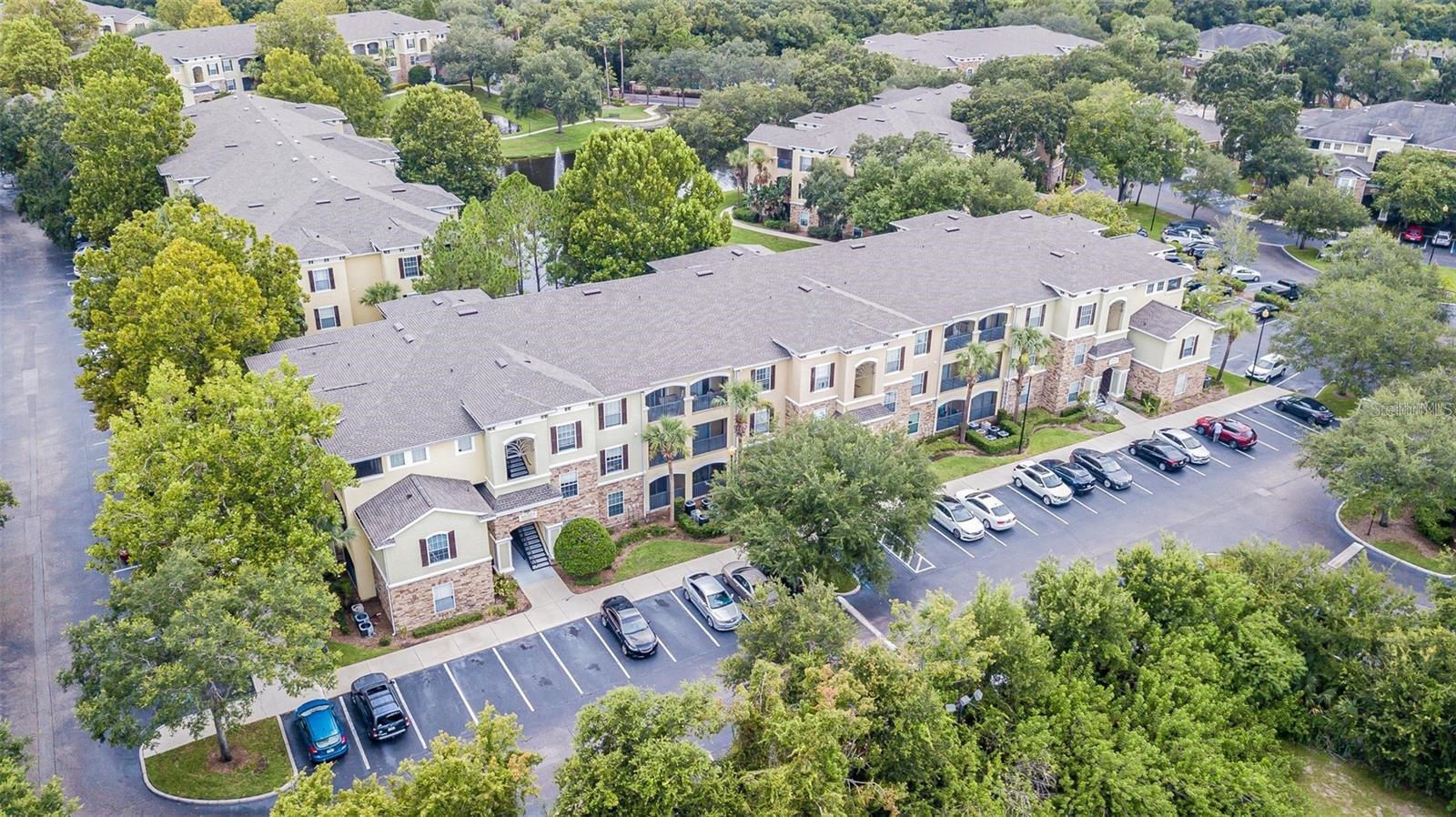 10205 COURTNEY PALMS BOULEVARD 304