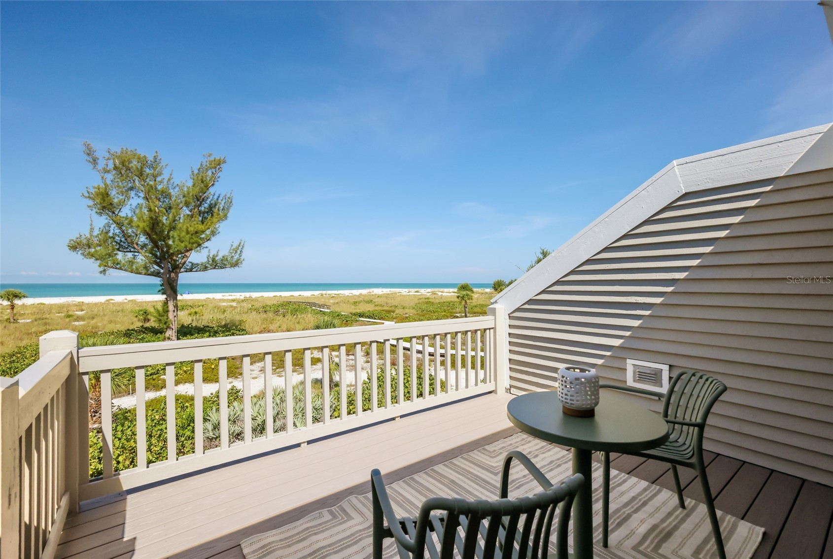 17 SEAWATCH DRIVE