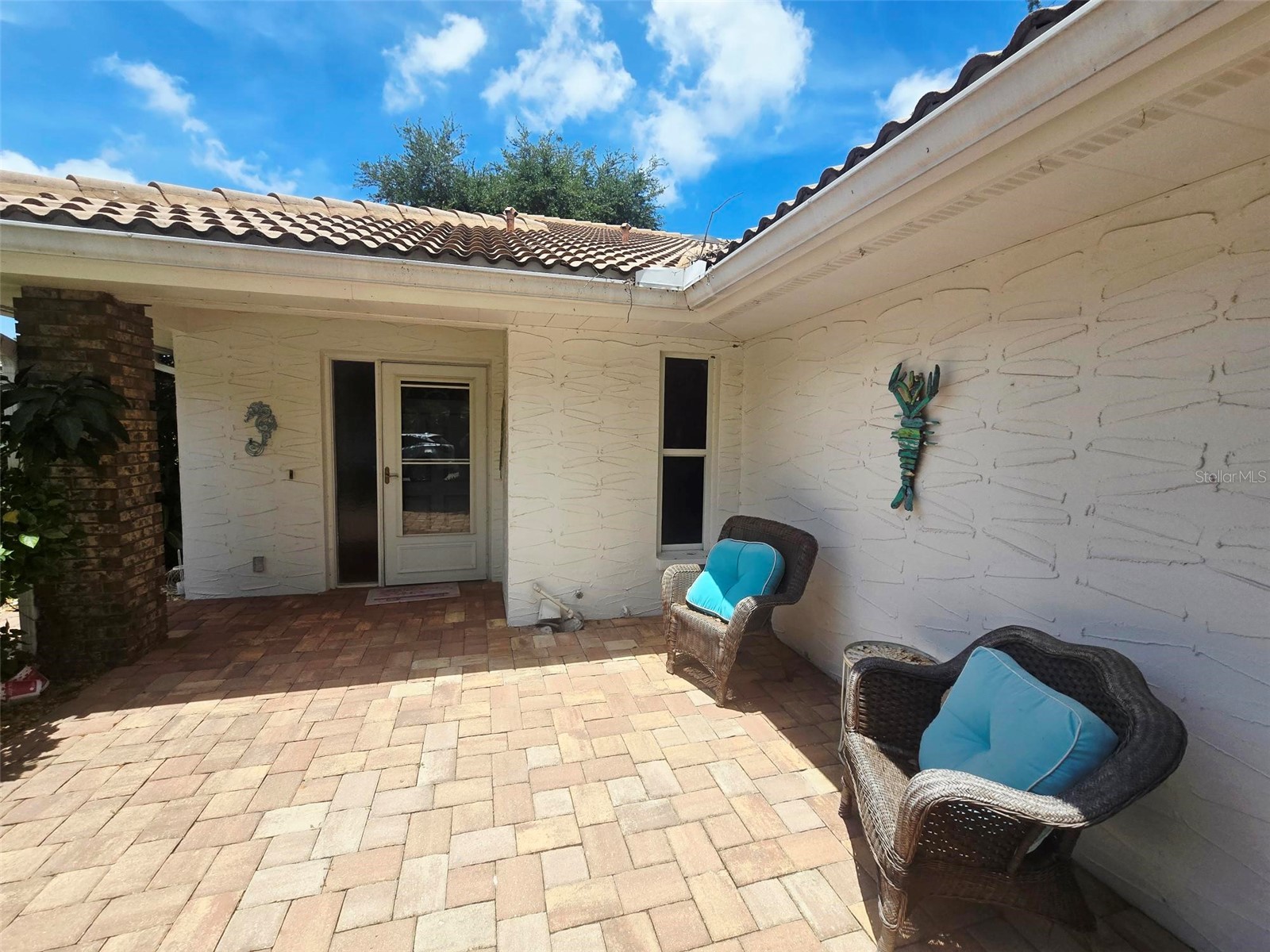 5808 GARDEN LAKES DRIVE