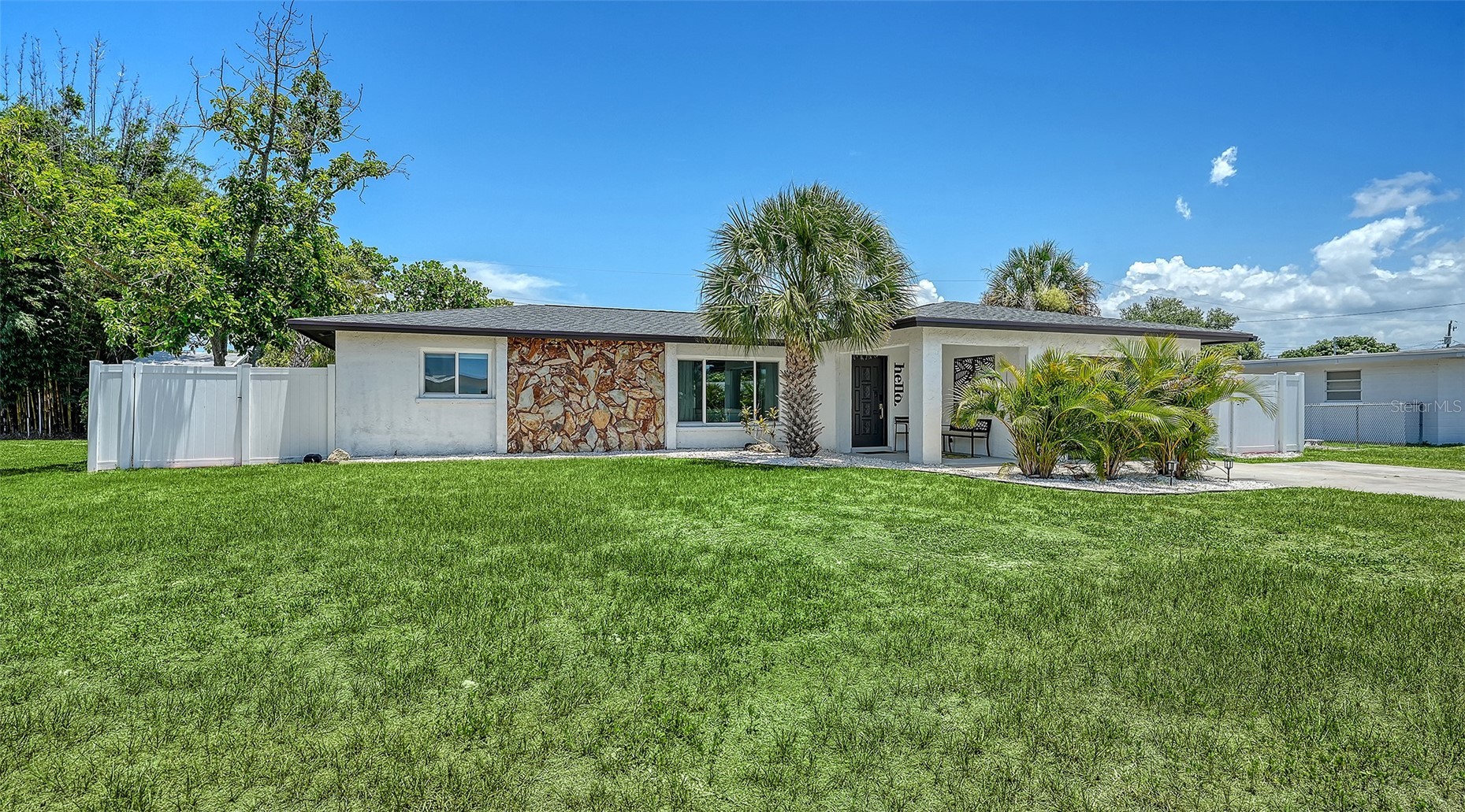 1302 MANGO AVENUE