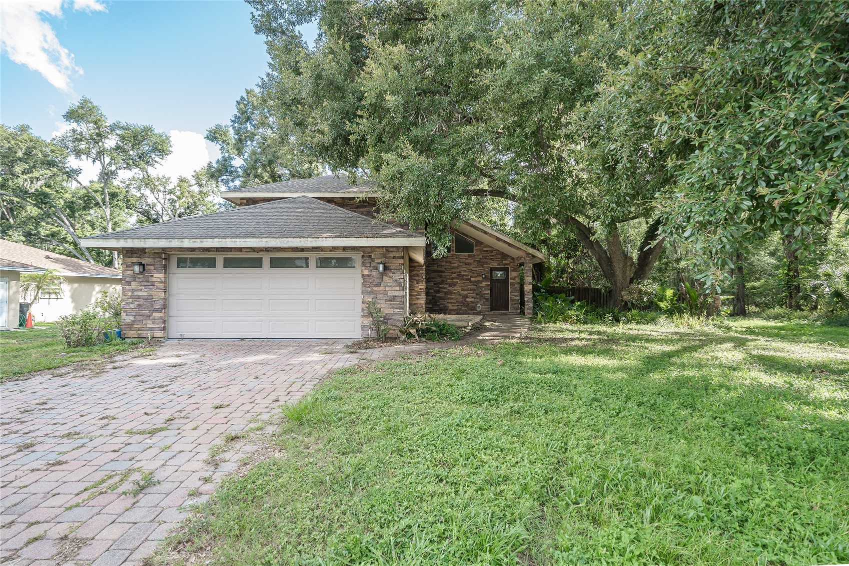 2501 WITHY COURT