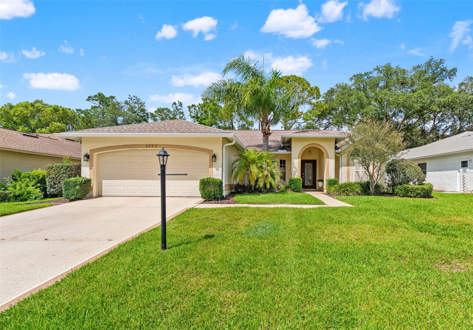 2593 CRYSTAL LAKE DRIVE