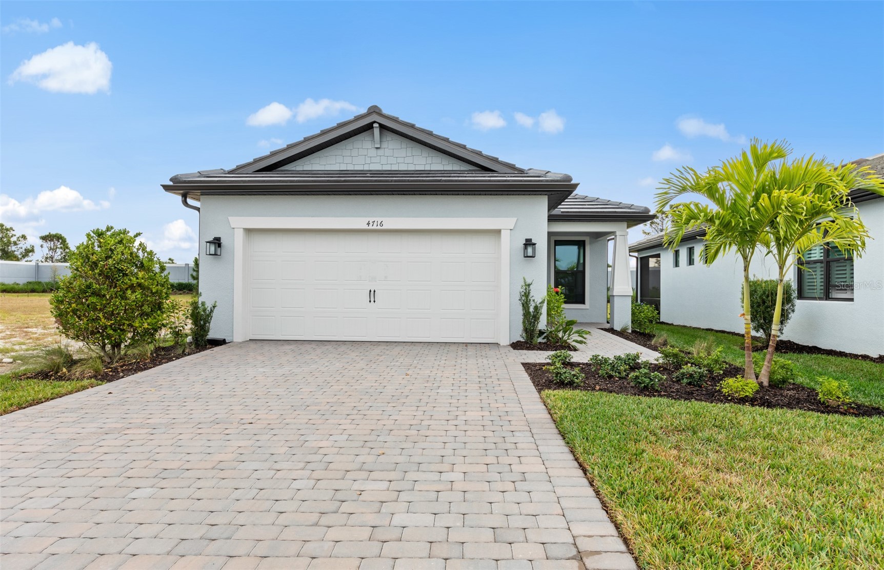 4695 BLUE STAR COURT