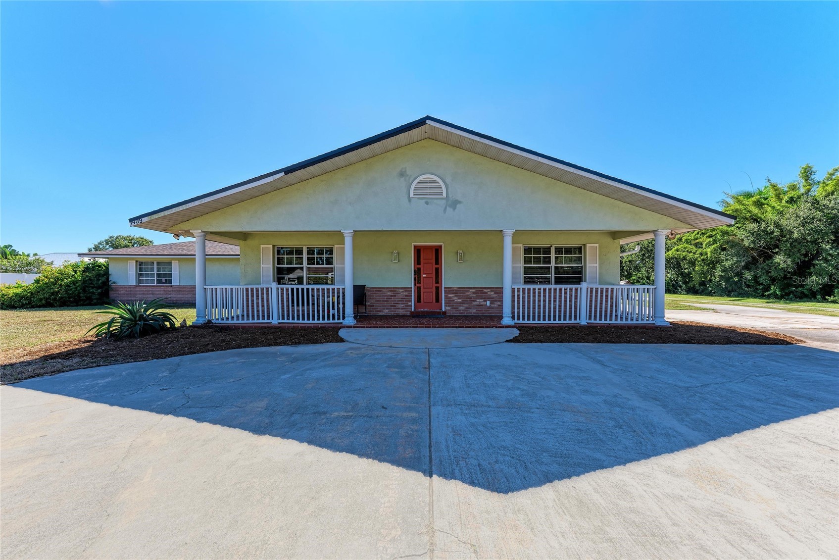 1499 17TH STREET W
