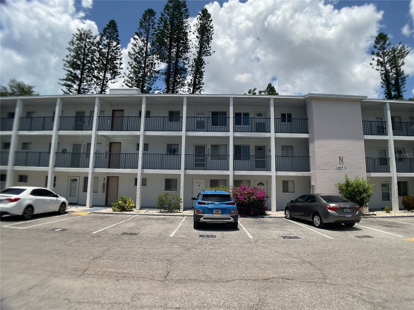 2021 CANAL DRIVE N25