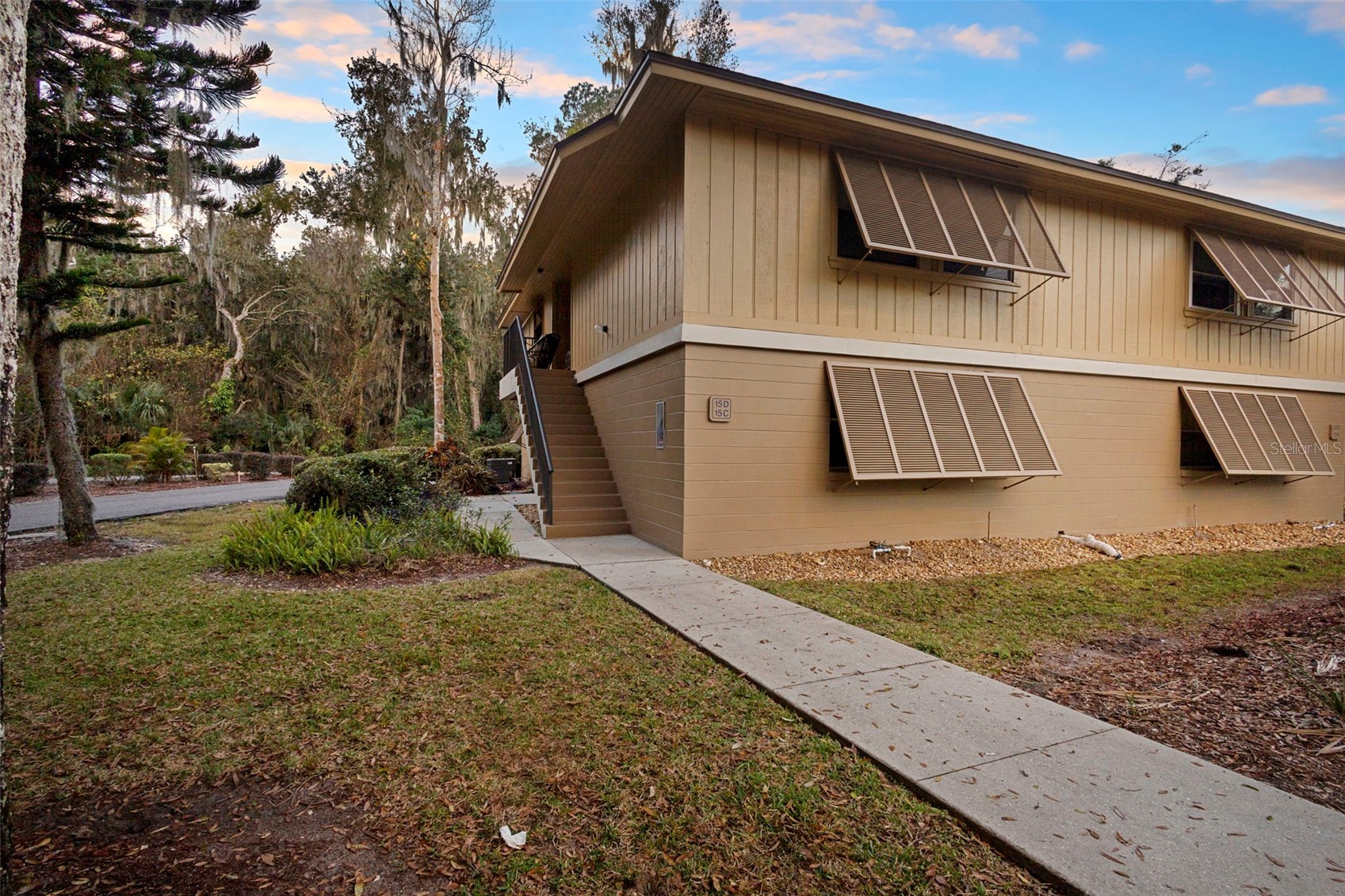 120 HIBISCUS WOODS COURT 15C