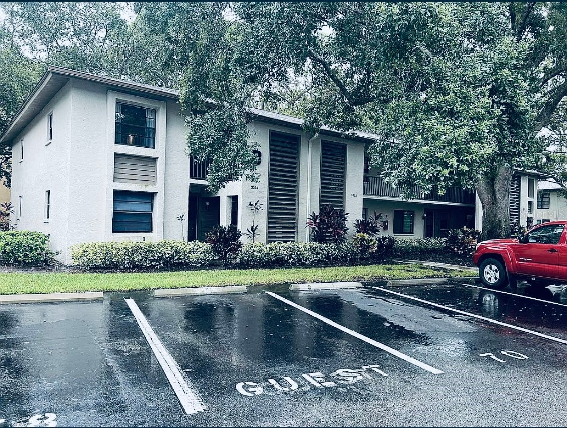 3032 EASTLAND BOULEVARD B202
