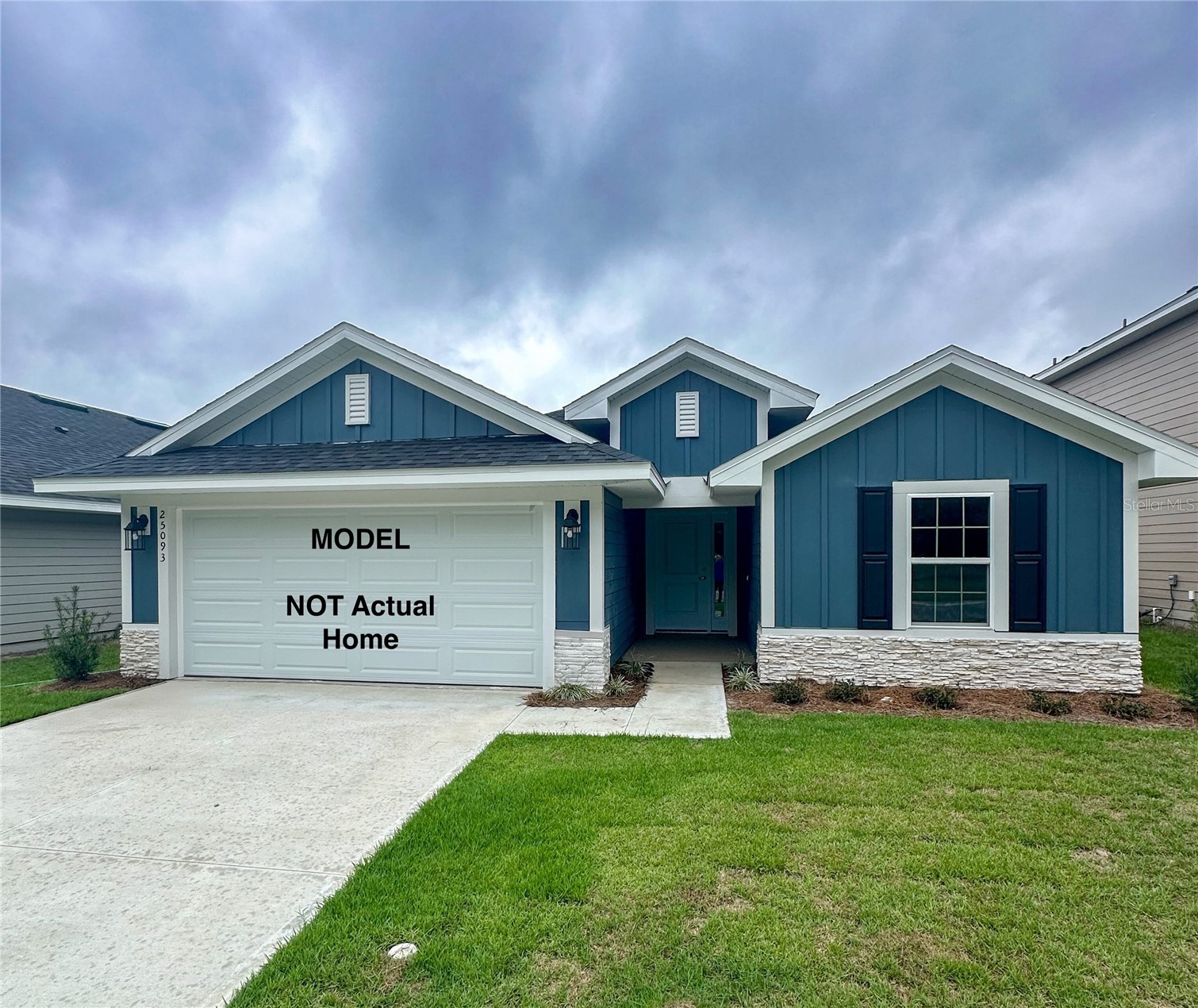 1904 N ROBERTS TRAIL