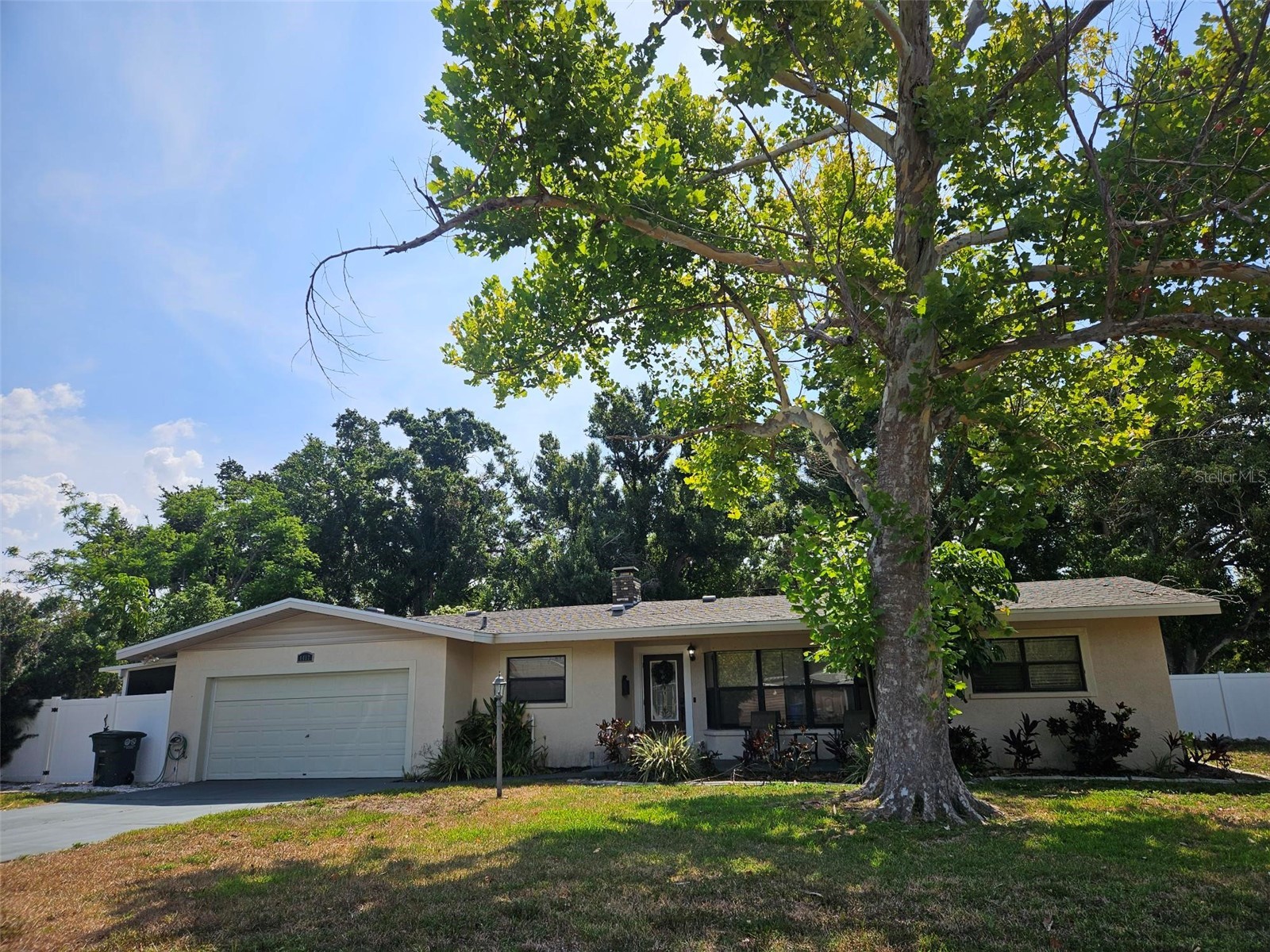 1417 27TH STREET W