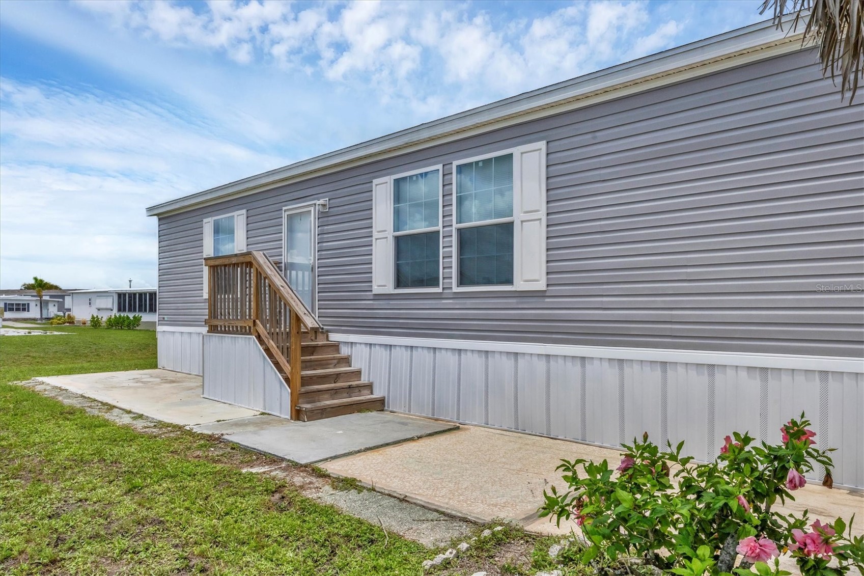 7337 DESANT LANE