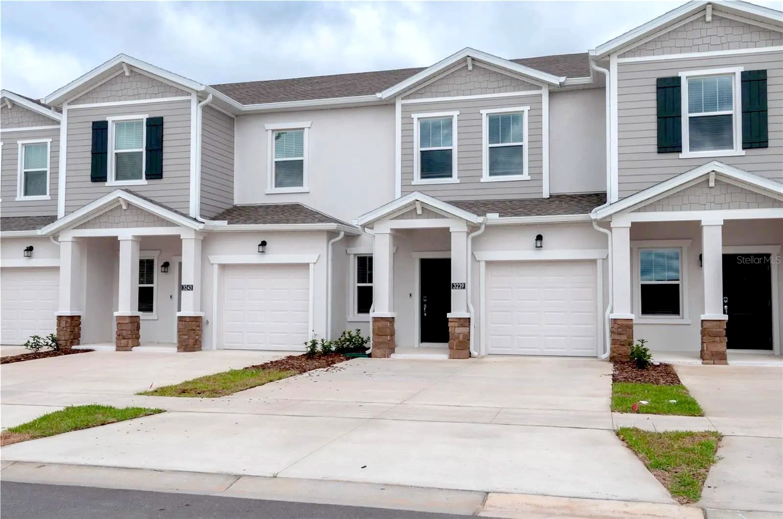 3239 LAURENT LOOP