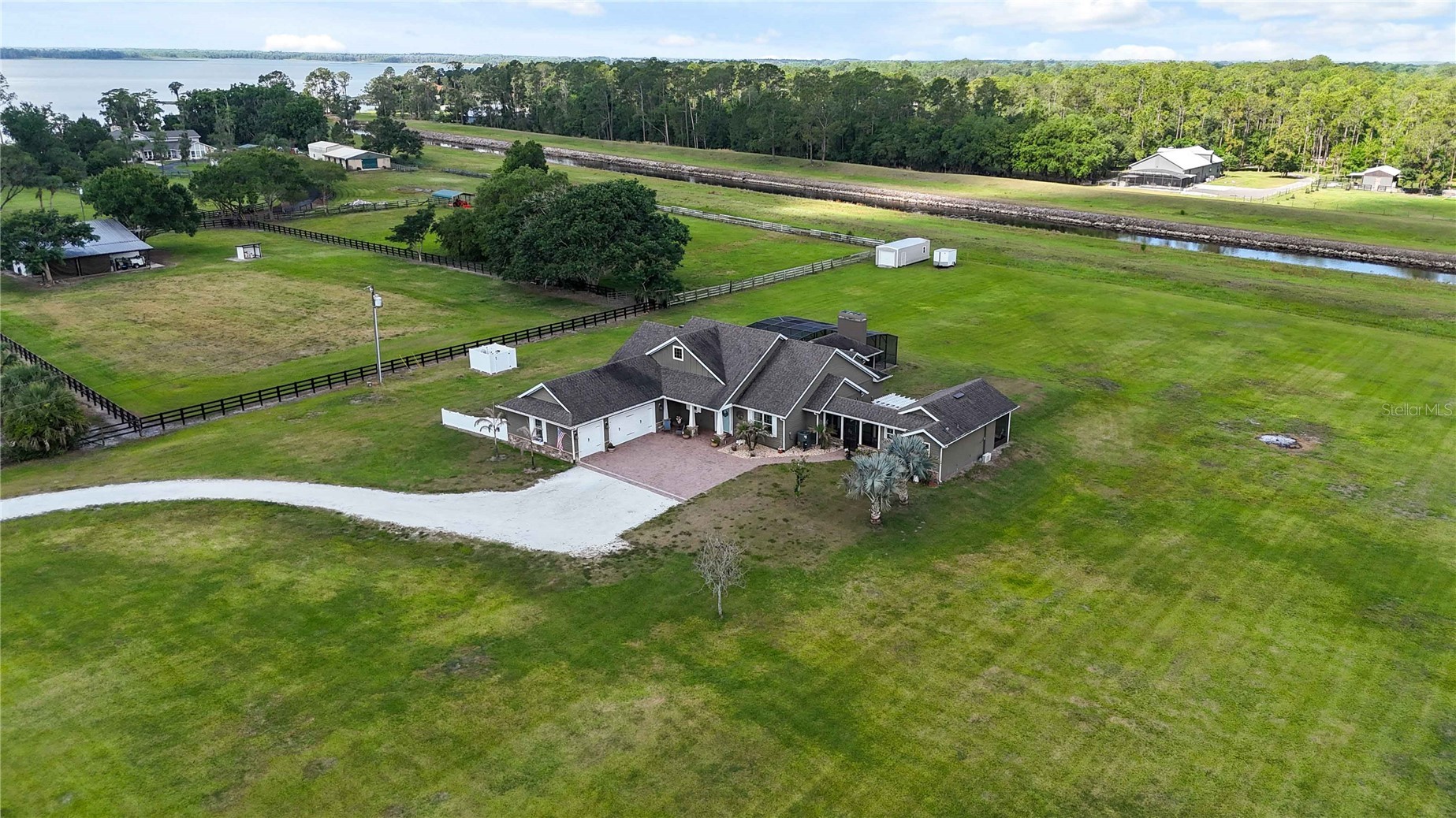4901 MANOR HOUSE LANE