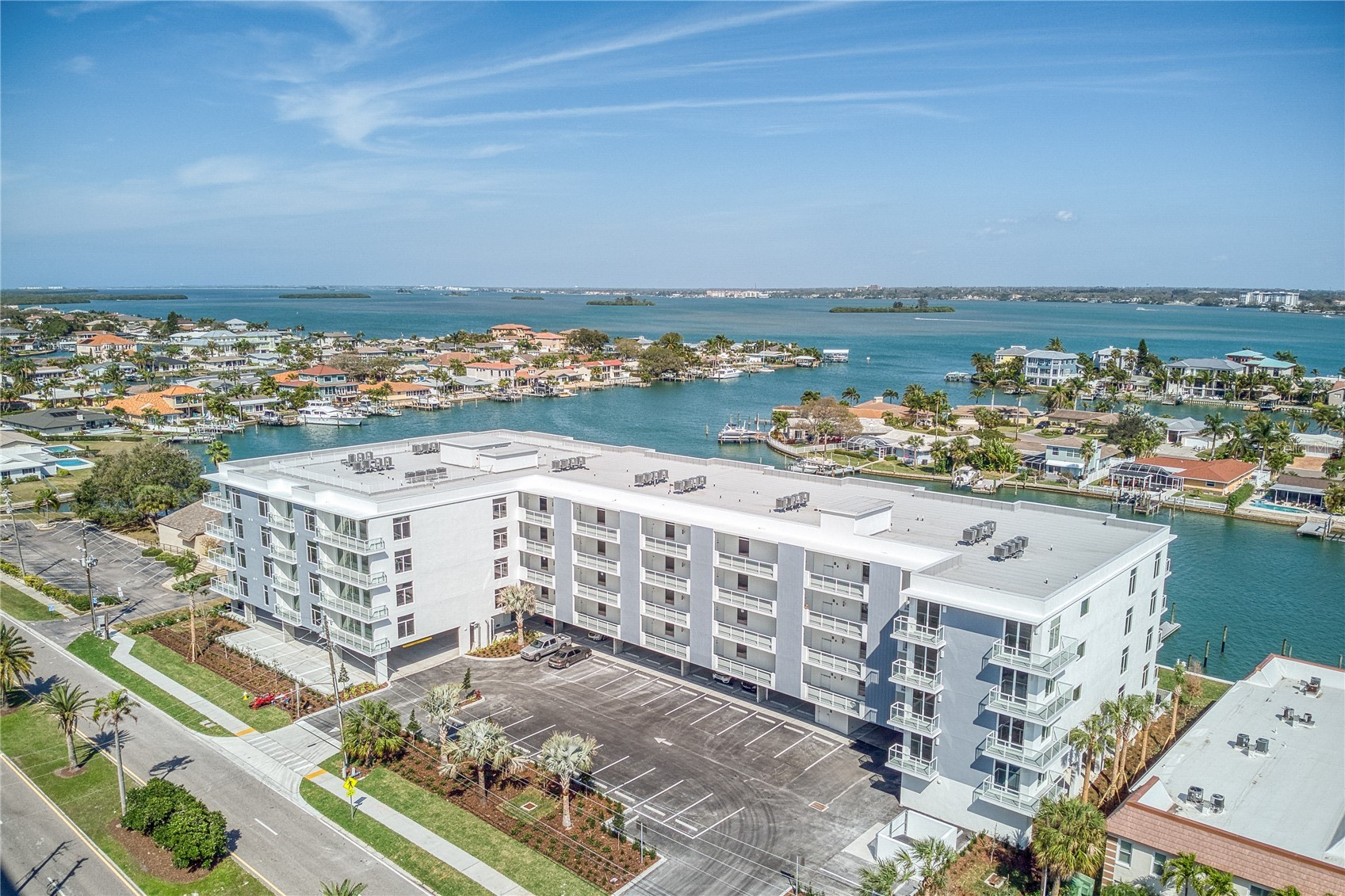 415 ISLAND WAY 207