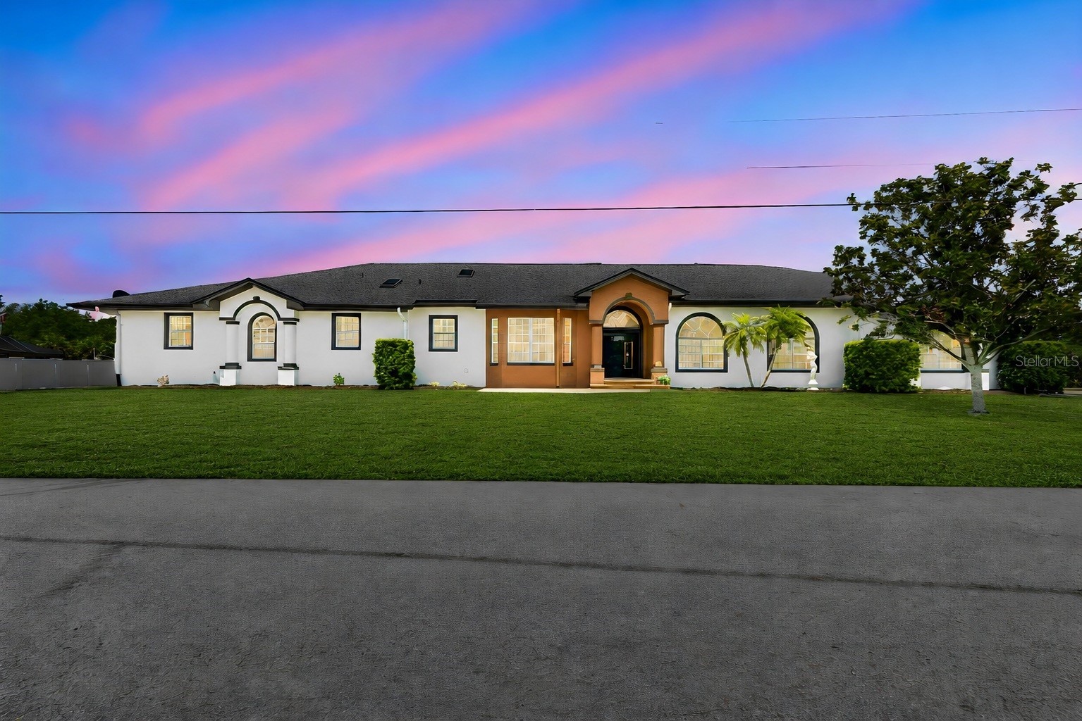 3339 DESOTO DRIVE