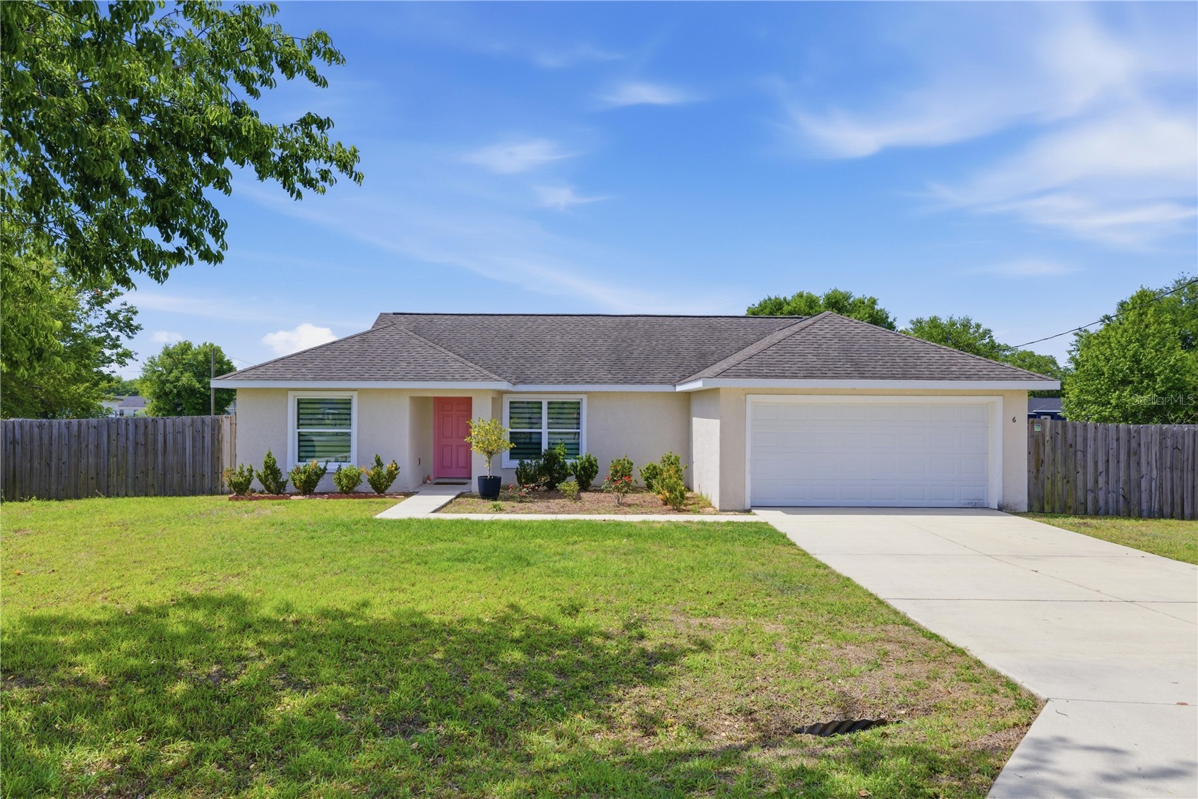 6 LAUREL PASS COURT