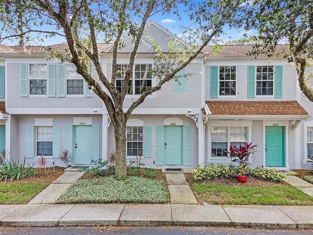 8674 HUNTERS KEY CIRCLE