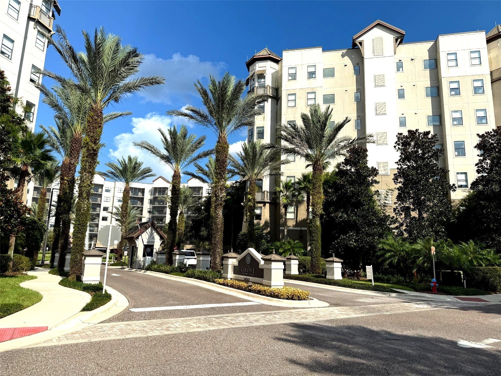 14501 GROVE RESORT AVENUE 2423