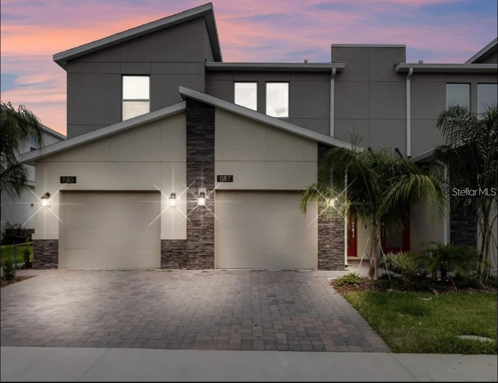 1139 DROP LANE 1139