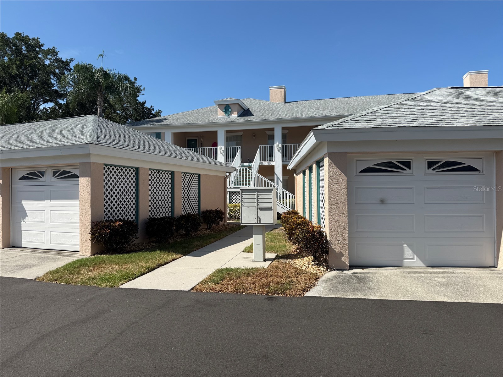 4211 CADDIE DRIVE E 202