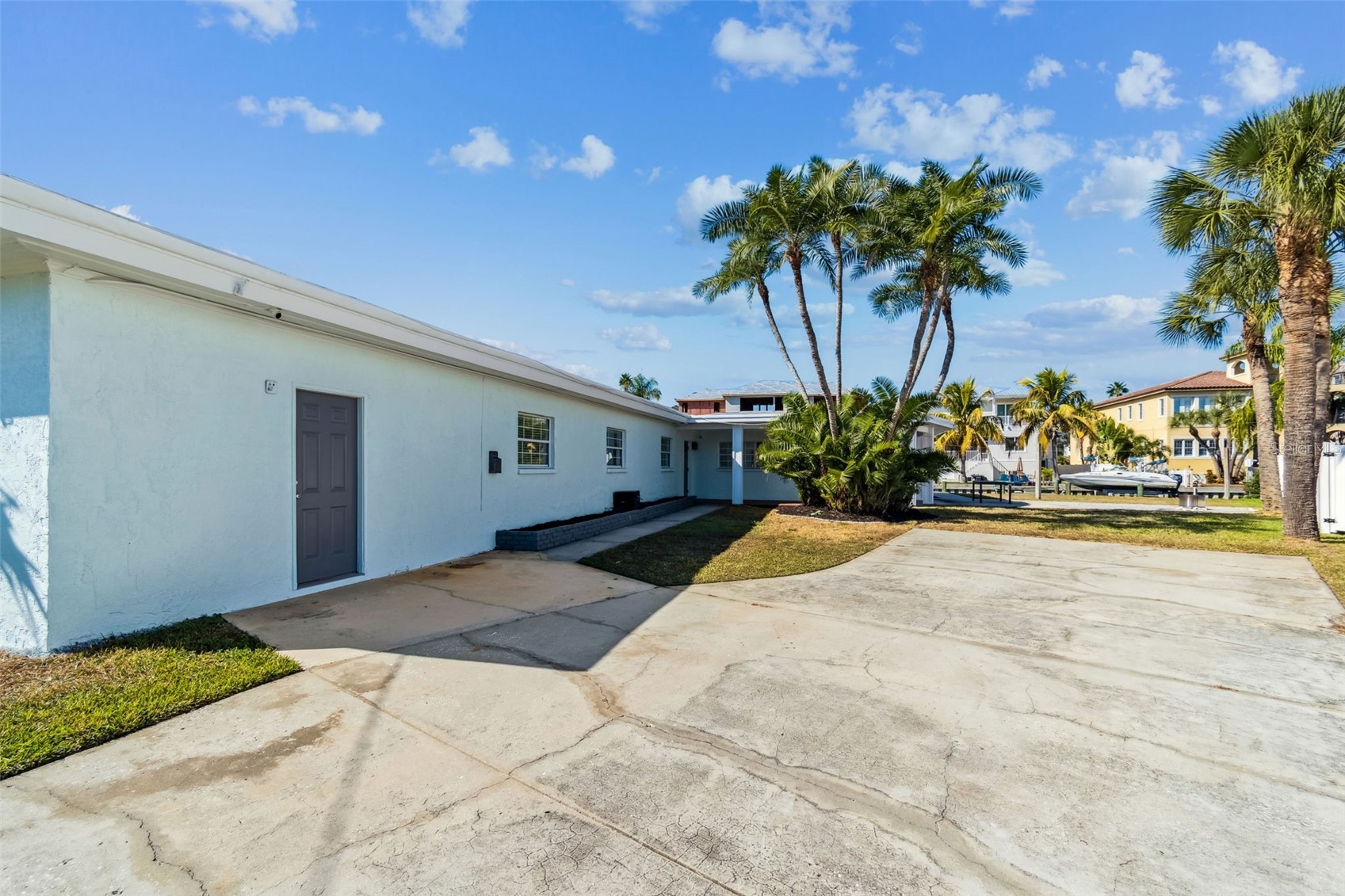 1733 BAYOU GRANDE BOULEVARD NE