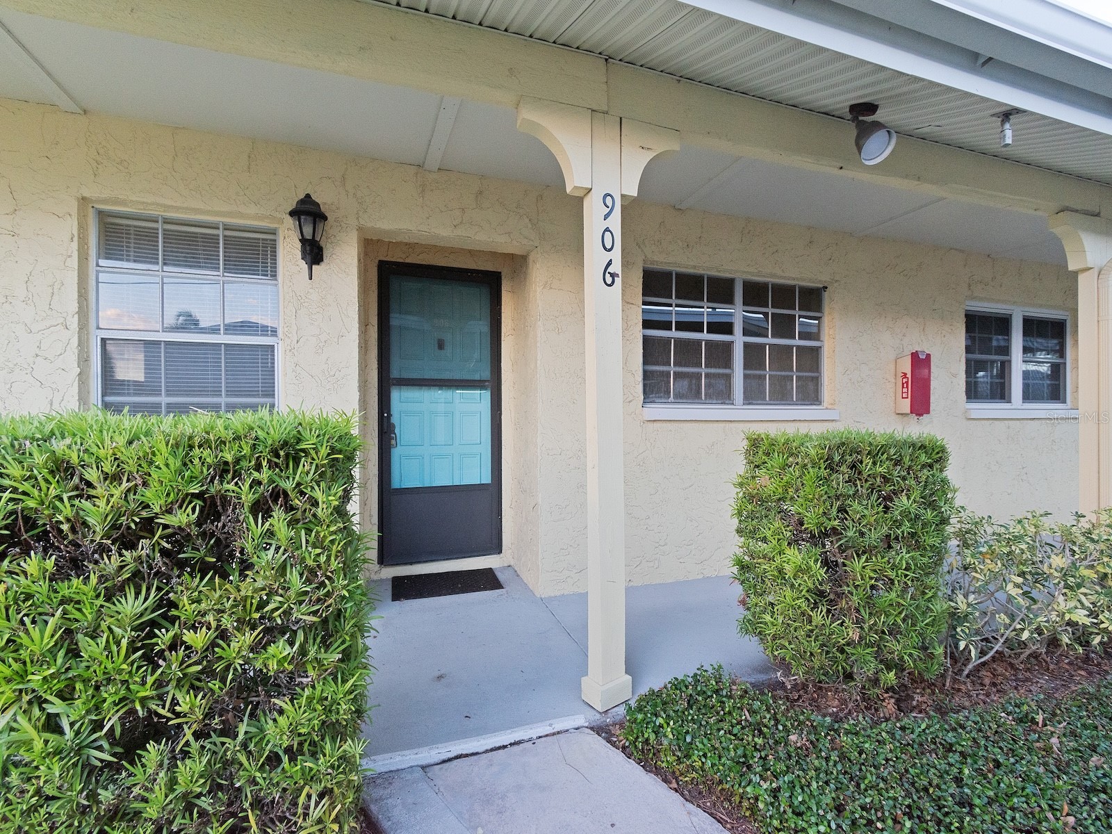 2465 NORTHSIDE DRIVE 906
