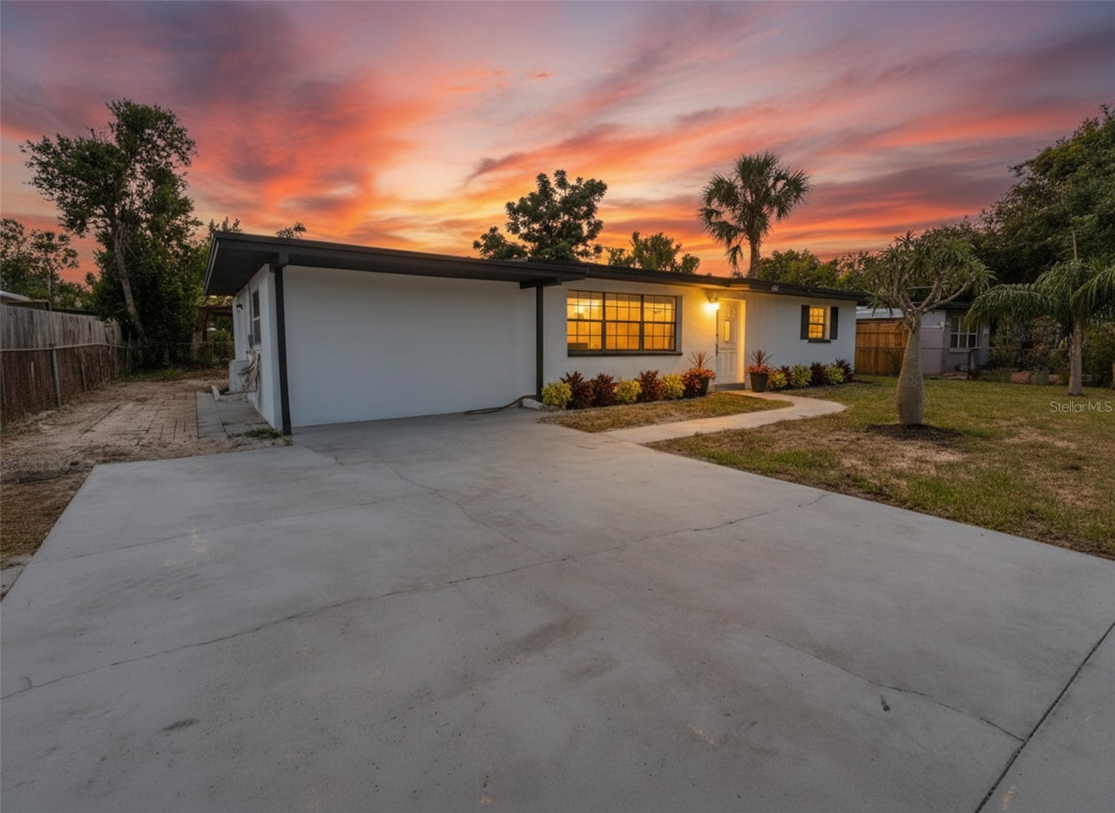 4112 W FAIRVIEW HEIGHTS