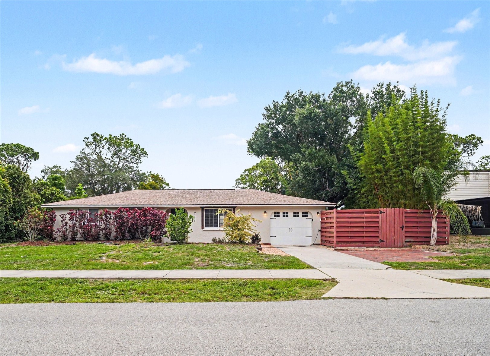 2111 FAIRFIELD AVENUE