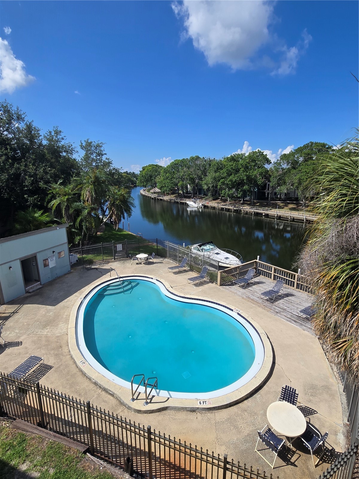 6305 NEWTOWN CIRCLE 5B4