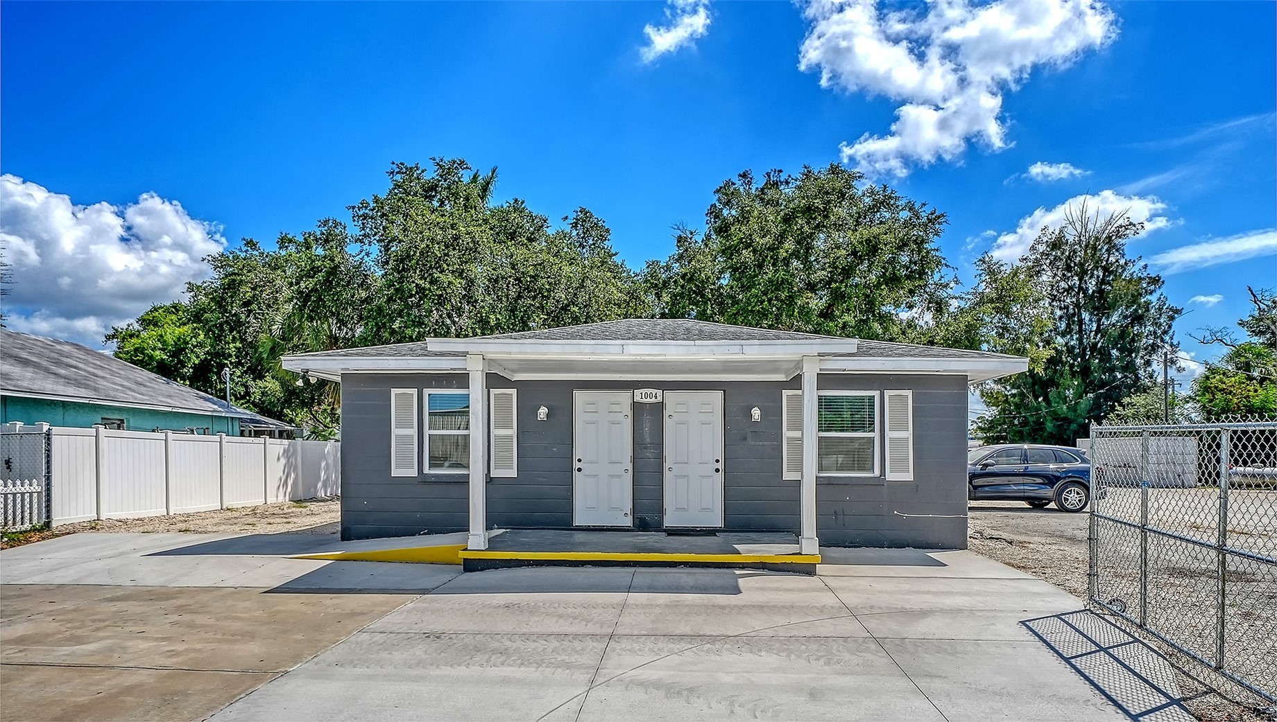1004 27TH AVENUE W
