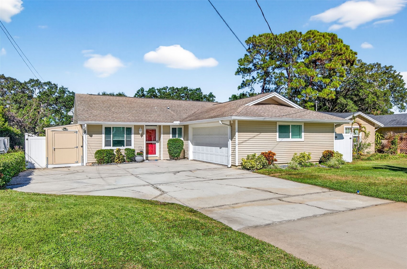 2366 PEMBROOK DRIVE