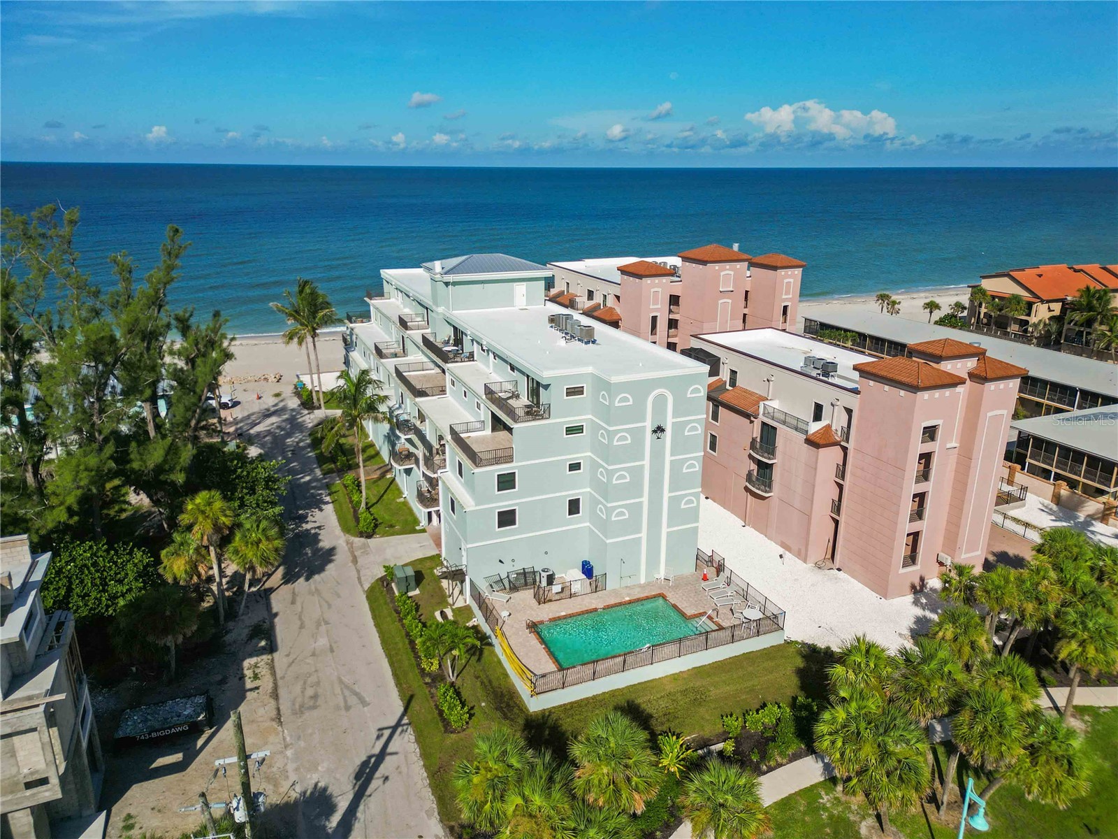 50 MEREDITH DRIVE 8