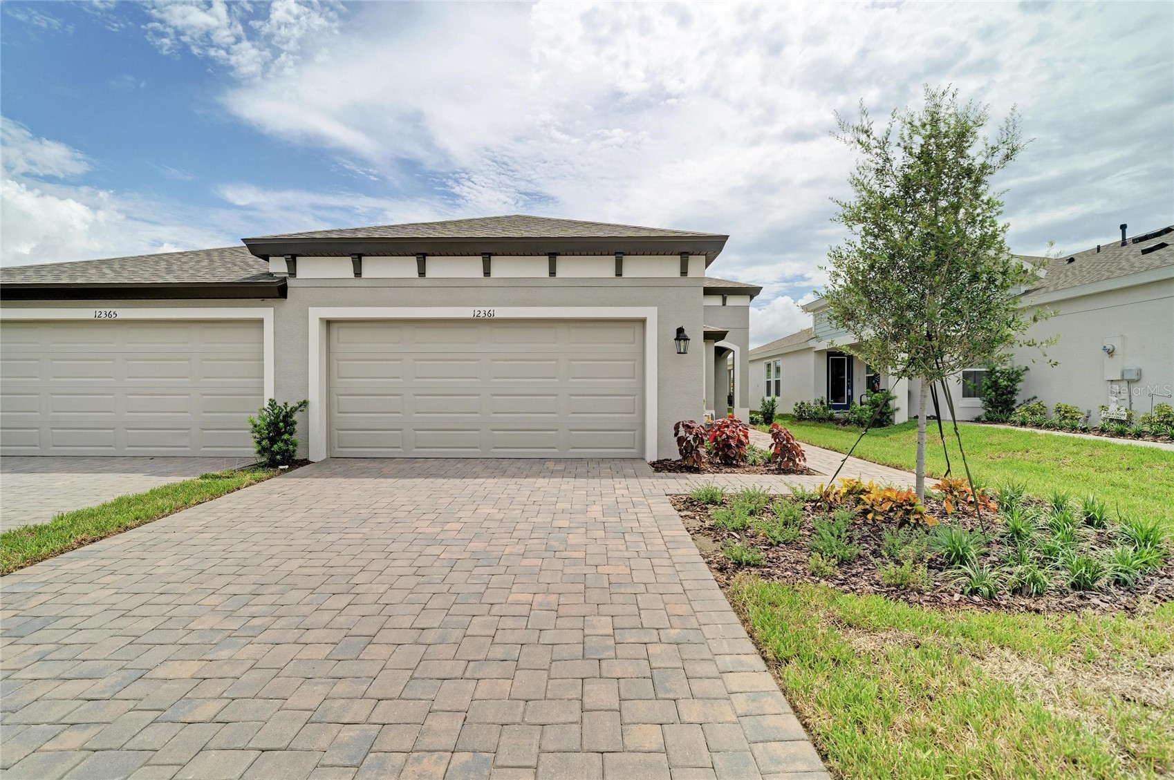 12361 OAK HILL WAY
