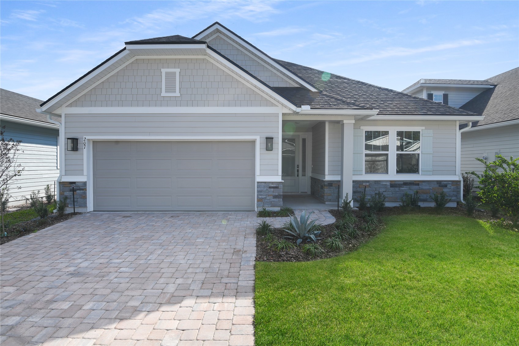 207 THORNBERRY WAY
