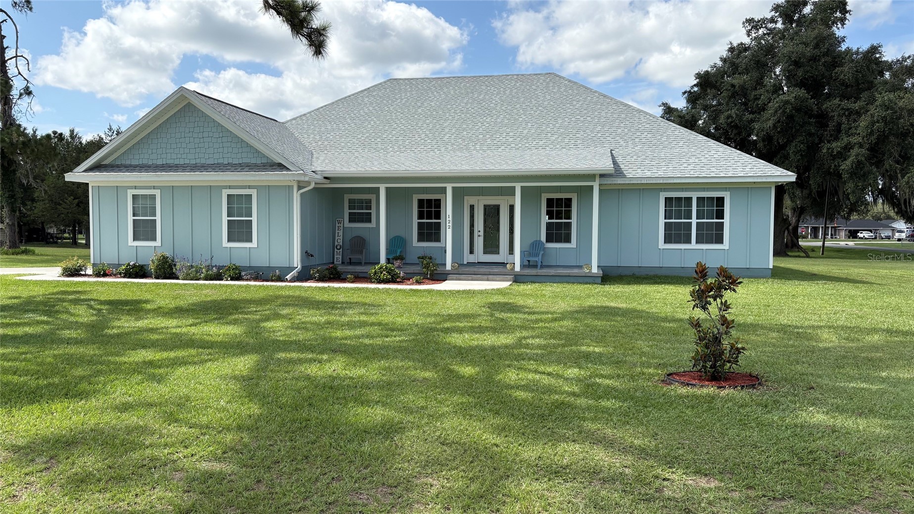 122 SW SCOTT PLACE