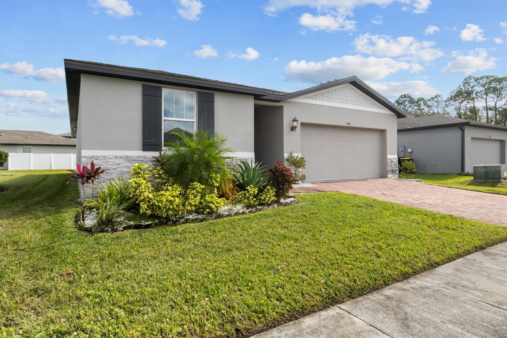 706 ALTA VISTA COURT