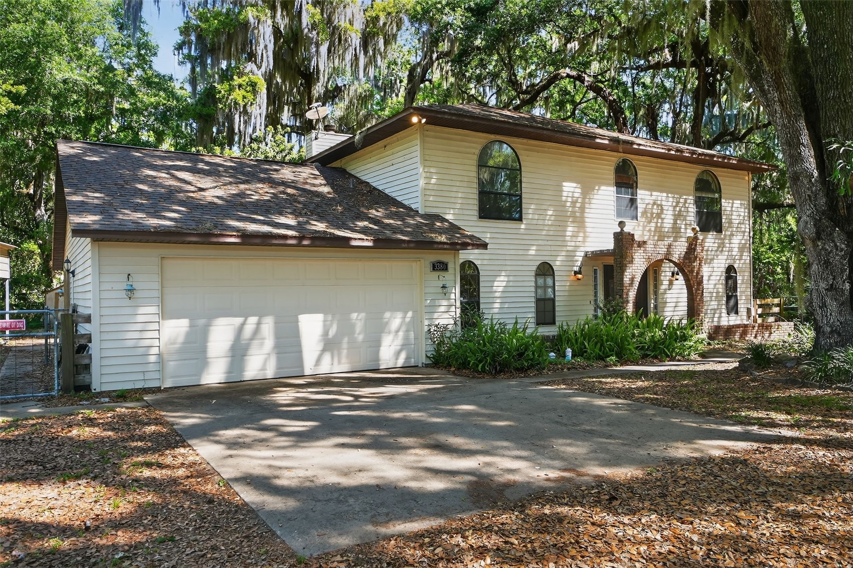 3380 LIONEL ROAD