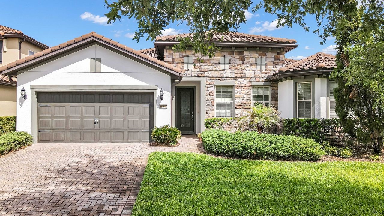10944 CITRON OAKS DRIVE
