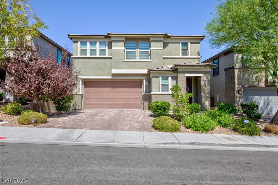 932 Glenhaven Place