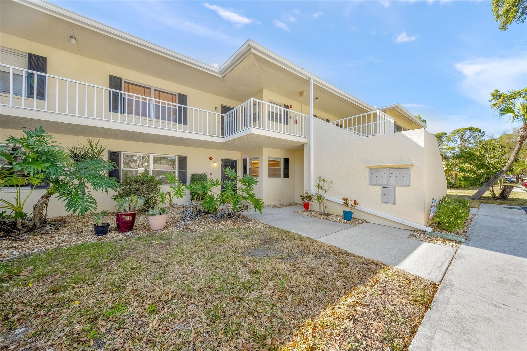 7860 PALM AIRE LANE 105