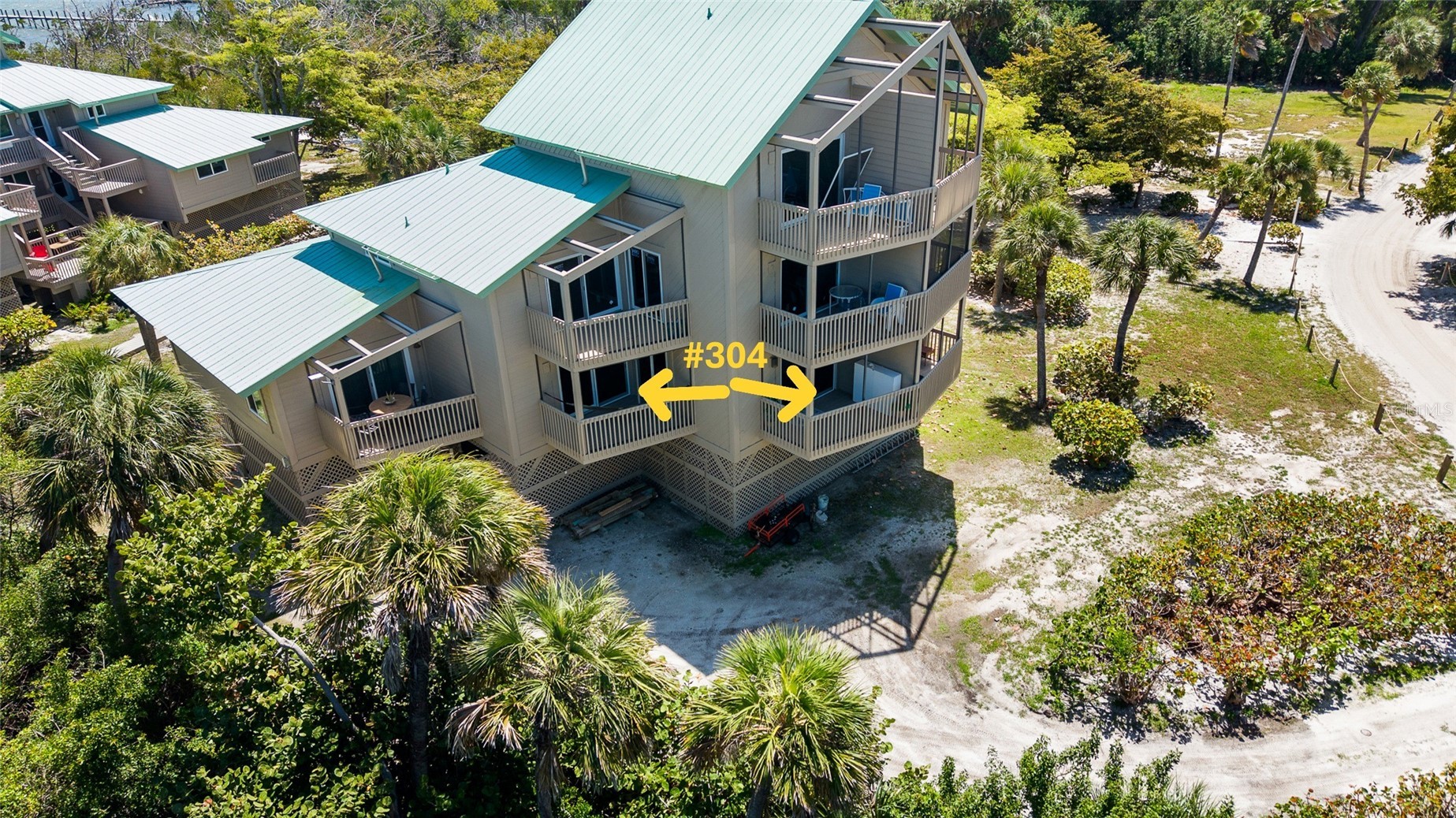 9200 LITTLE GASPARILLA 304