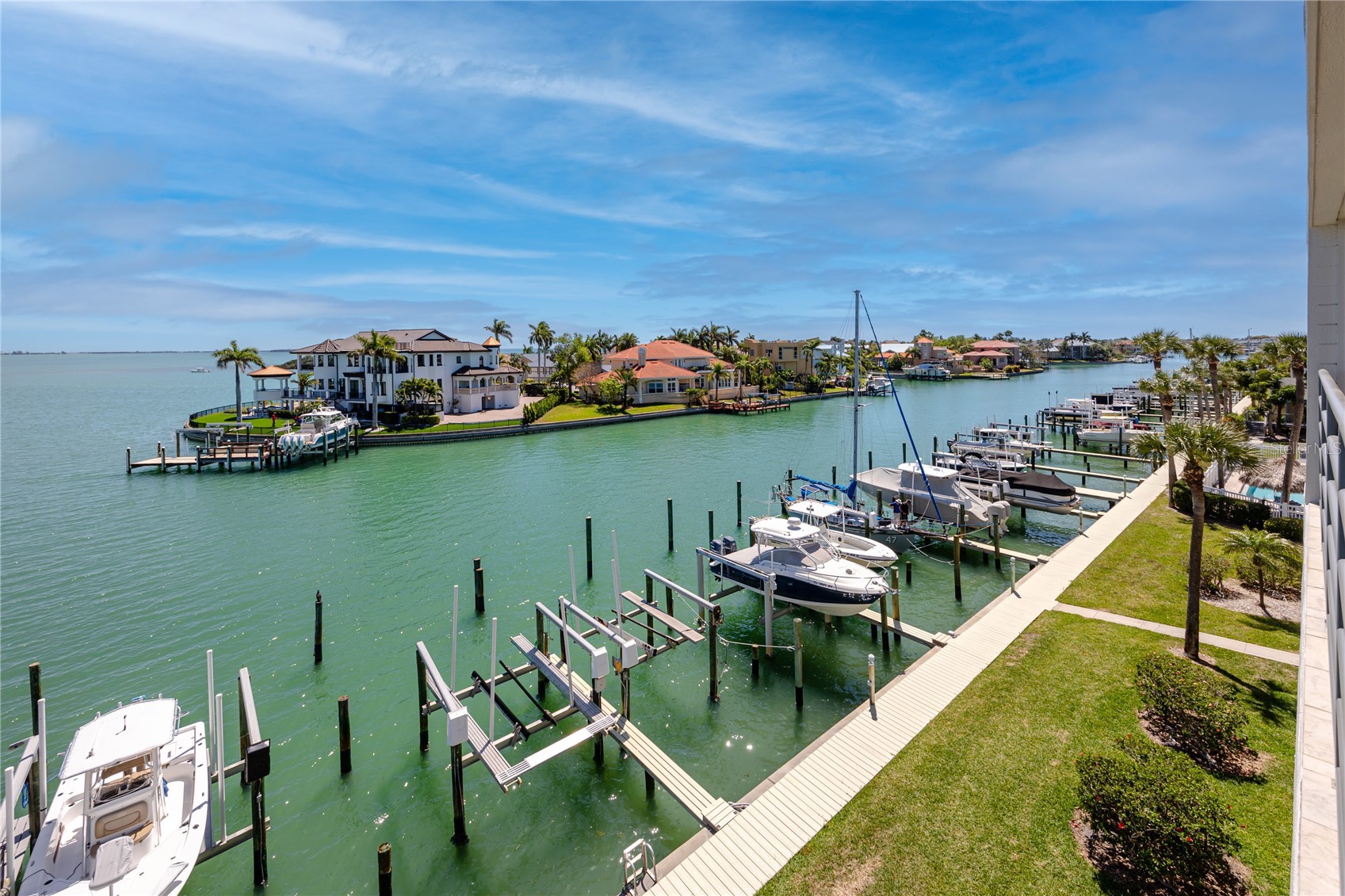 363 PINELLAS BAYWAY S 48