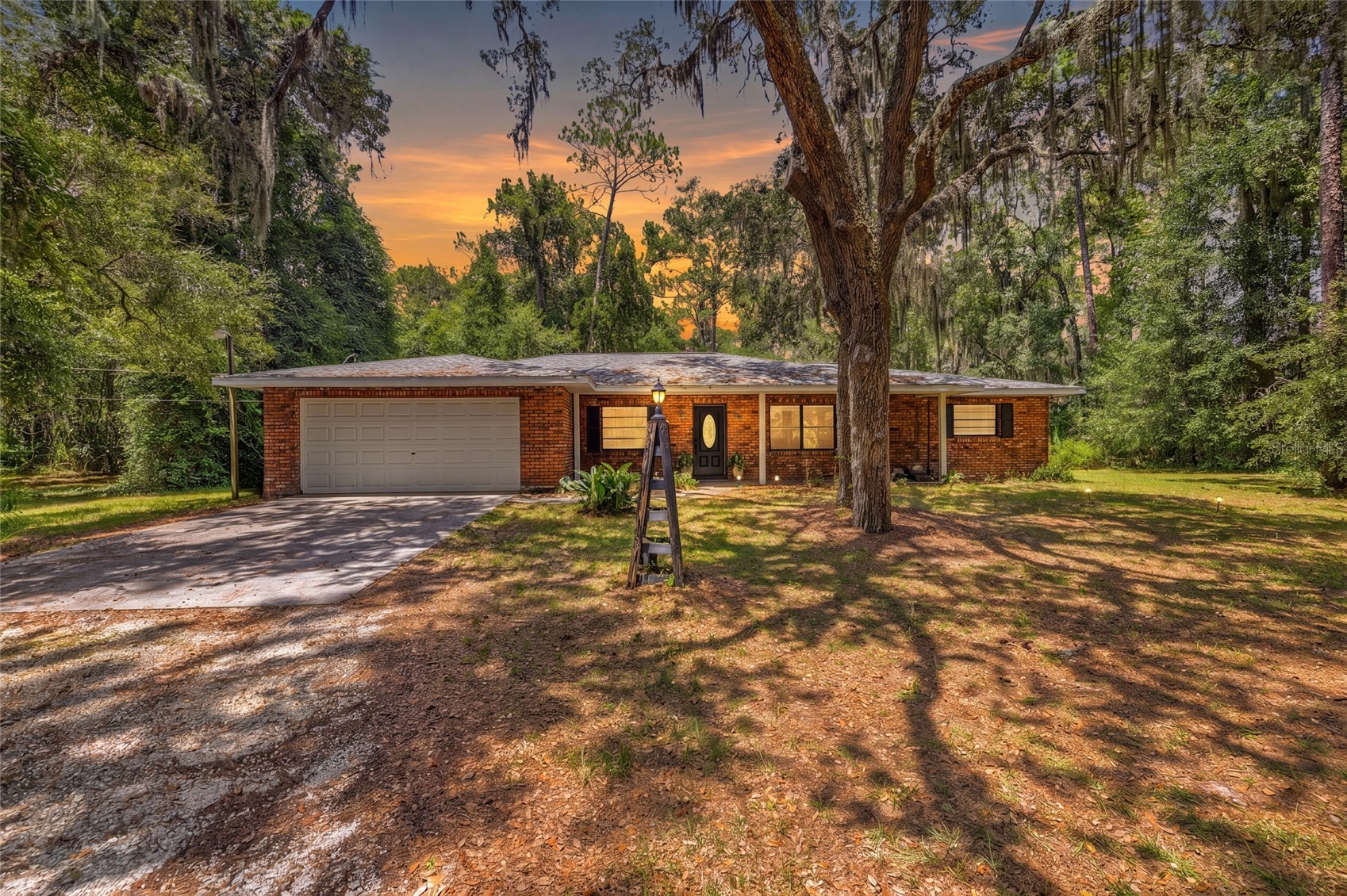 9661 W DEEPWOODS DRIVE