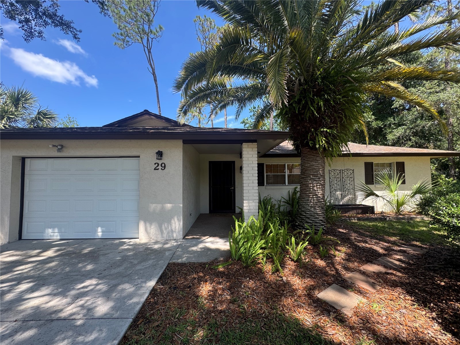 29 FOXHALL LANE