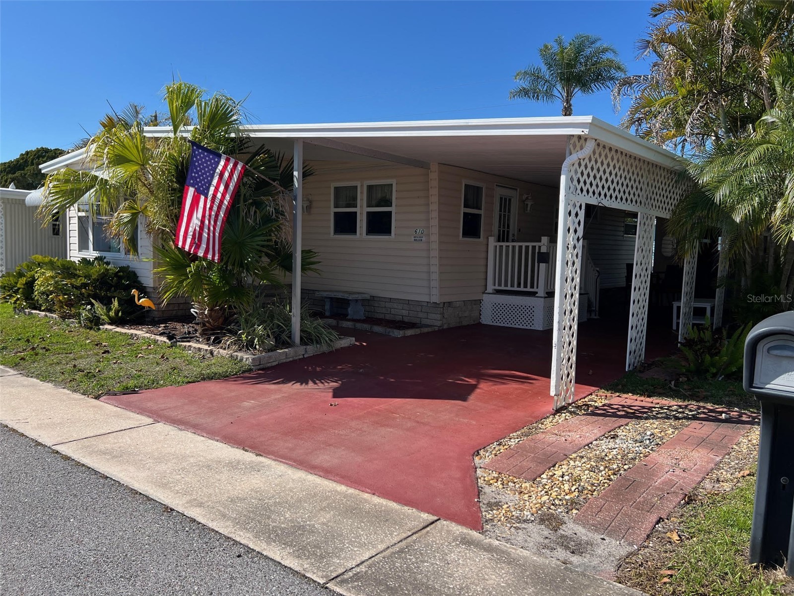 29250 US HIGHWAY 19 N 610