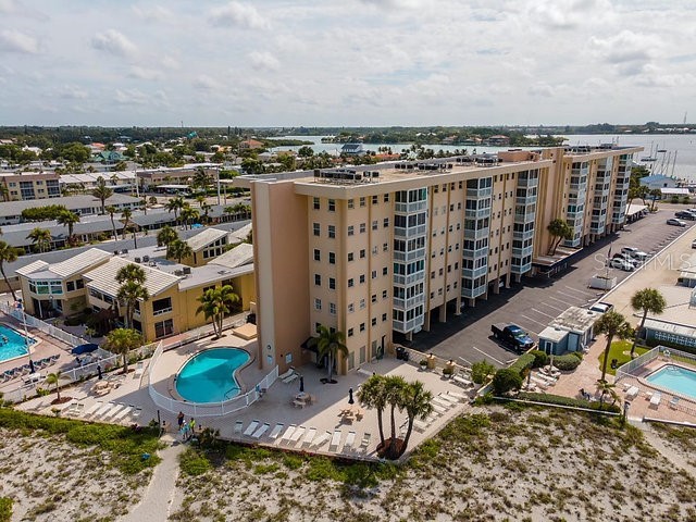 1255 TARPON CENTER DRIVE 304