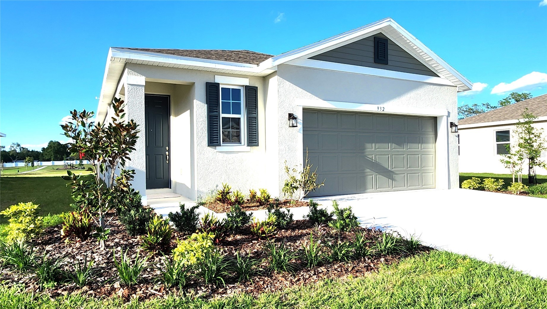 932 BLUE CREEK DRIVE