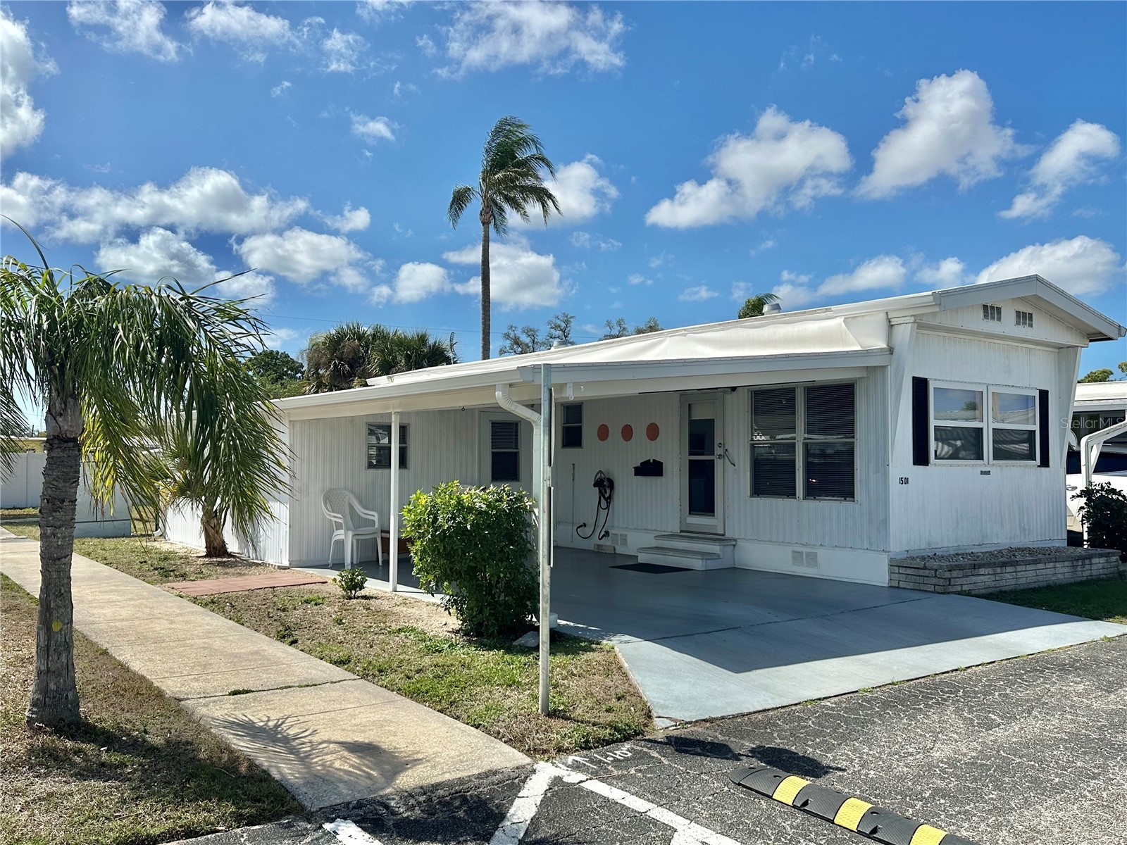 1501 25TH AVENUE DRIVE W