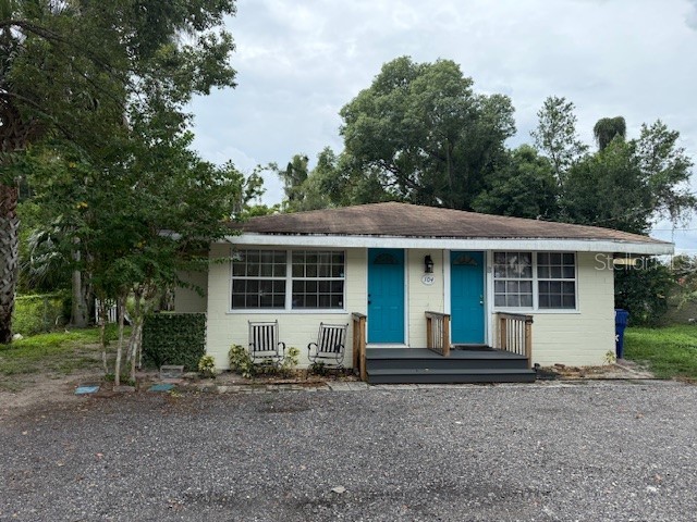 104 E ROSEHILL AVE