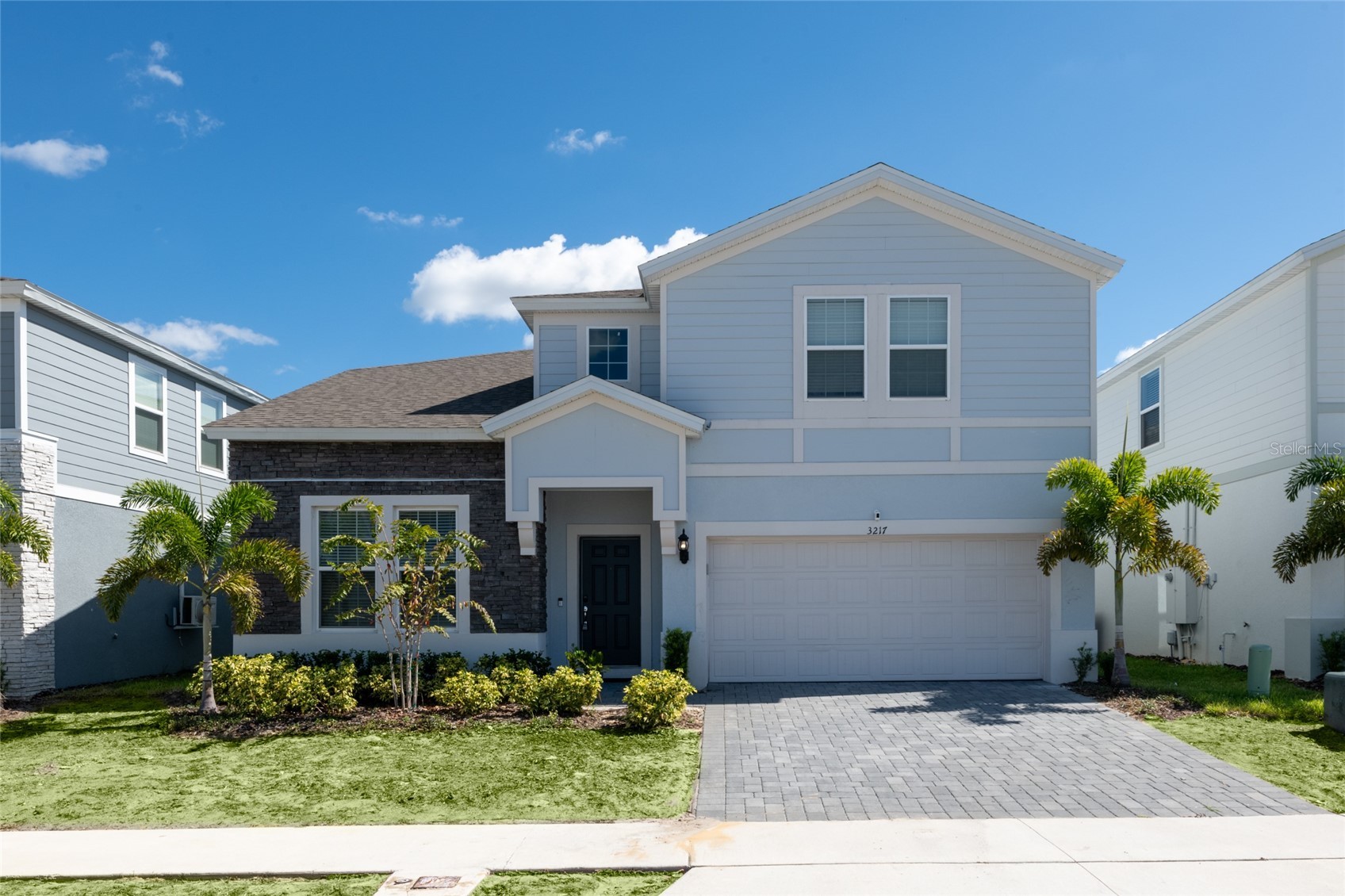 3217 LILAC WAY