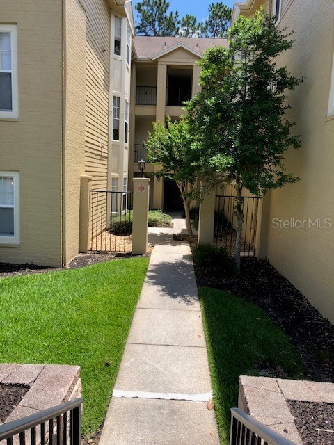 413 SUMMIT RIDGE PLACE 305